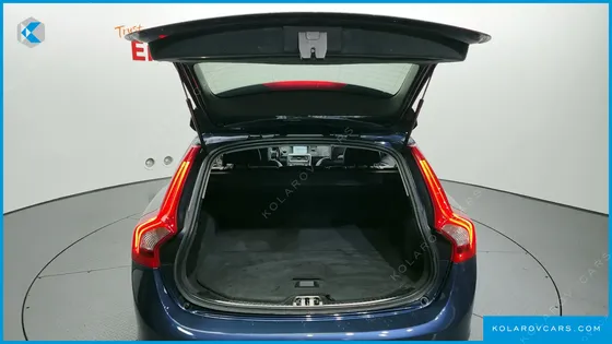 VOLVO V60 D2
