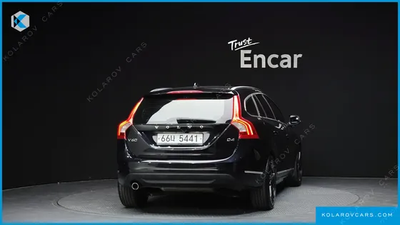 VOLVO V60 D4