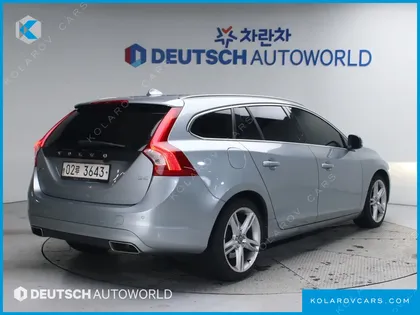 VOLVO V60 D4