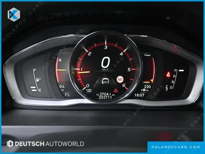 VOLVO V60 D4