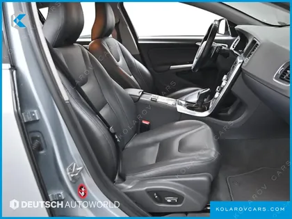VOLVO V60 D4