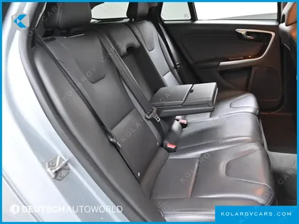 VOLVO V60 D4