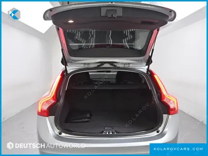 VOLVO V60 D4
