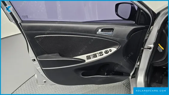 HYUNDAI ACCENT 1.6 GDI TOP