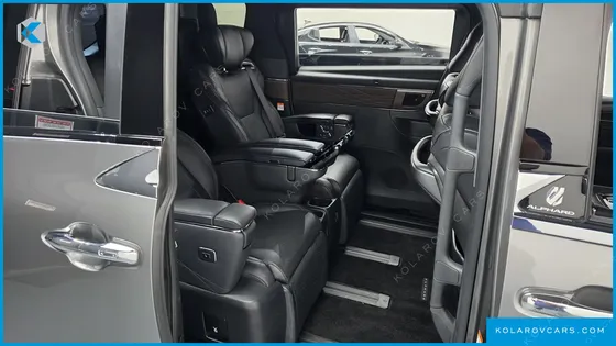 TOYOTA ALPHARD 2.5 HEV EXECUTIVE AWD