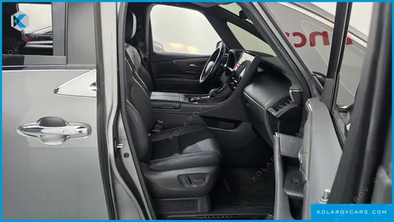 TOYOTA ALPHARD 2.5 HEV EXECUTIVE AWD