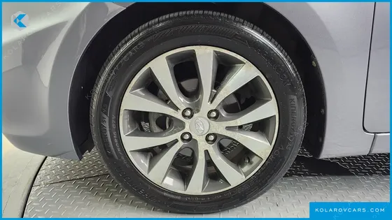 HYUNDAI ACCENT DIESEL 1.6 VGT PREMIUM
