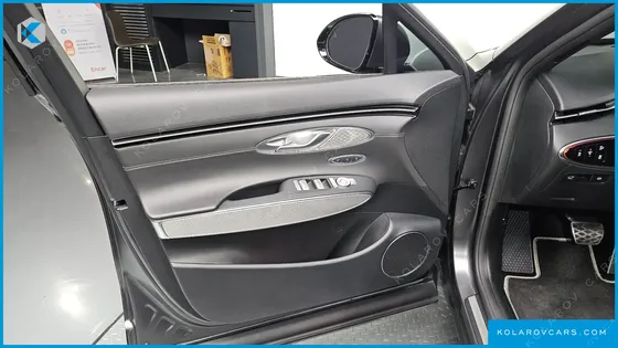 GENESIS GV70 2.5T GASOLINE 2WD