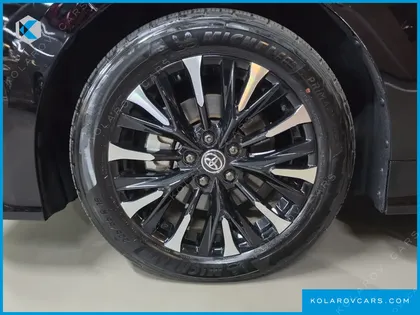 TOYOTA ALPHARD 2.5 HEV EXECUTIVE AWD