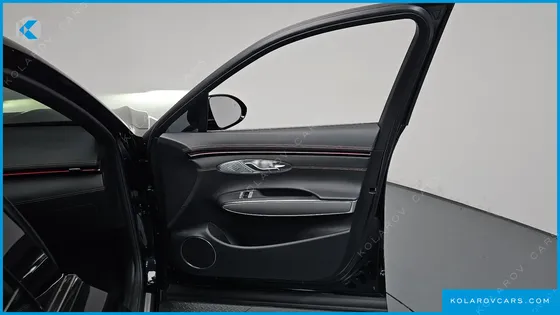 GENESIS GV70 2.5T GASOLINE 2WD