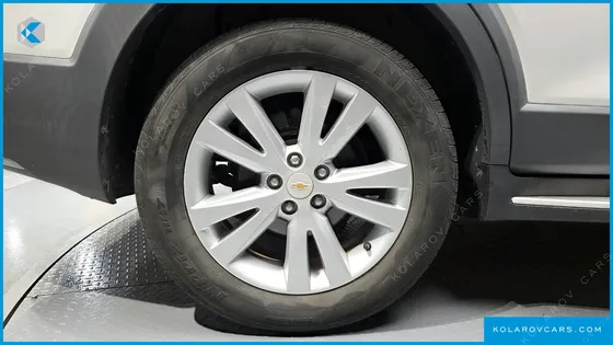 CHEVROLET (GM DAEWOO) CAPTIVA 2WD DYNAMIC RED