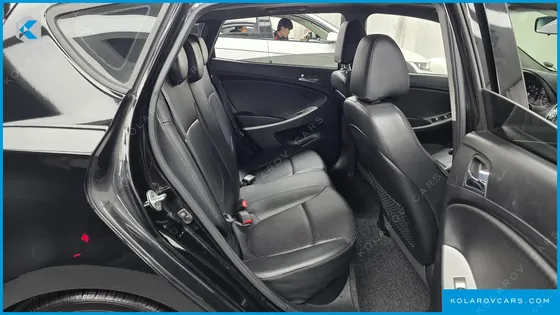 HYUNDAI ACCENT DIESEL WIT 1.6 VGT MODERN