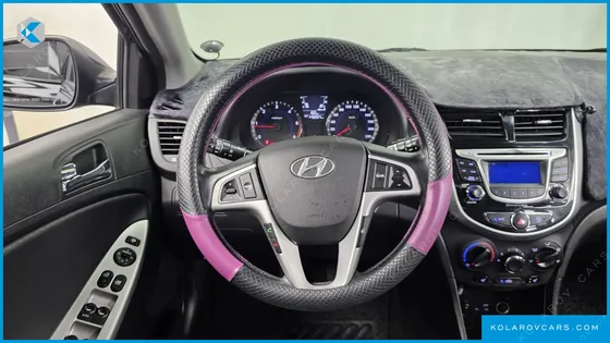 HYUNDAI ACCENT DIESEL WIT 1.6 VGT MODERN