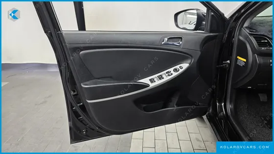 HYUNDAI ACCENT DIESEL WIT 1.6 VGT MODERN