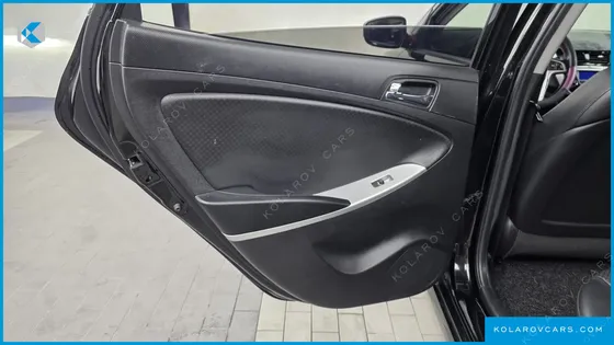 HYUNDAI ACCENT DIESEL WIT 1.6 VGT MODERN