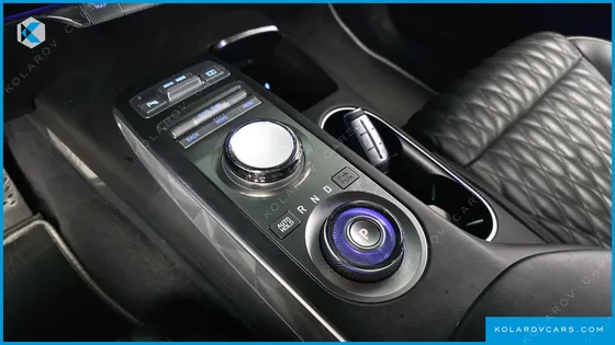 GENESIS GV70 2.5T GASOLINE 2WD