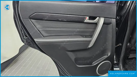 CHEVROLET (GM DAEWOO) CAPTIVA 2WD LT PREMIUM