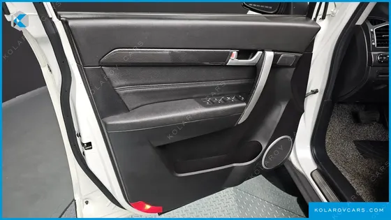 CHEVROLET (GM DAEWOO) CAPTIVA 2WD LT PREMIUM