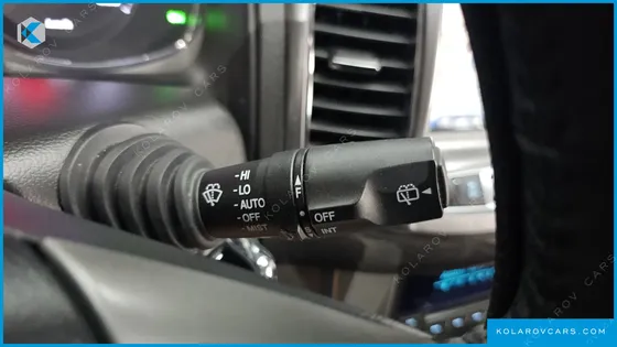 CHEVROLET (GM DAEWOO) CAPTIVA 2WD LT PREMIUM