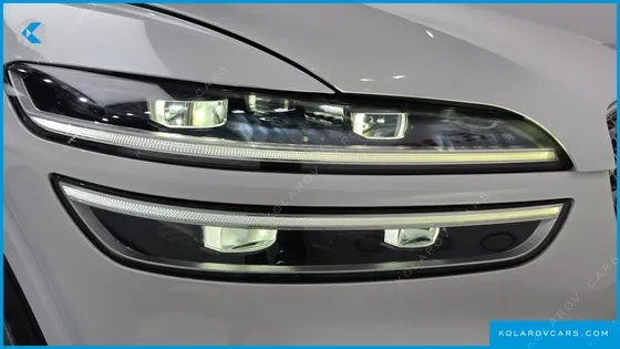 GENESIS GV70 2.5T GASOLINE 2WD