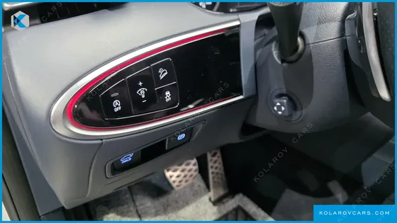 GENESIS GV70 2.5T GASOLINE 2WD