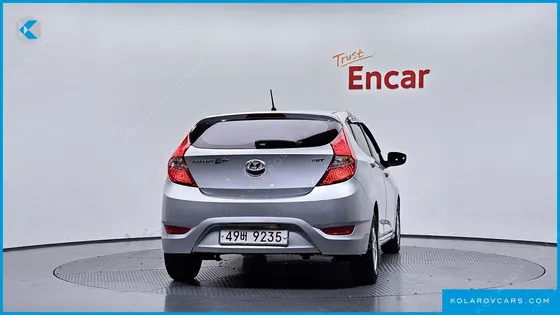 HYUNDAI ACCENT DIESEL WIT 1.6 VGT MODERN