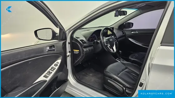 HYUNDAI ACCENT DIESEL WIT 1.6 VGT MODERN