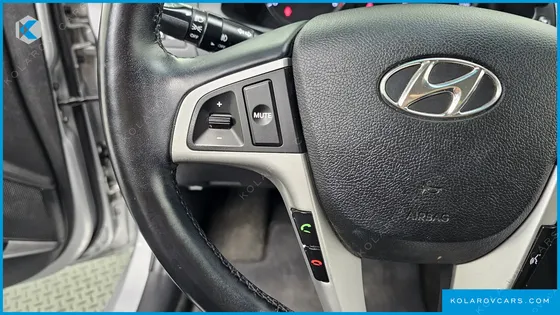 HYUNDAI ACCENT DIESEL WIT 1.6 VGT MODERN