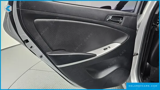 HYUNDAI ACCENT DIESEL WIT 1.6 VGT MODERN