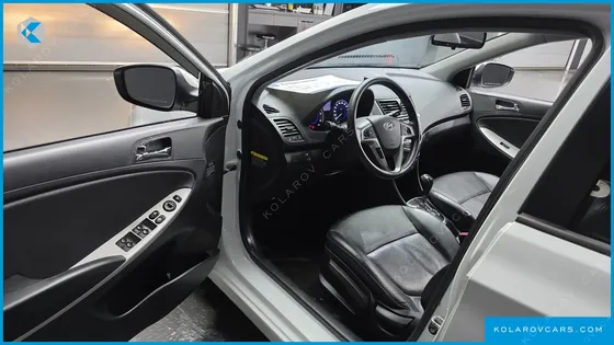 HYUNDAI ACCENT DIESEL WIT 1.6 VGT PREMIER