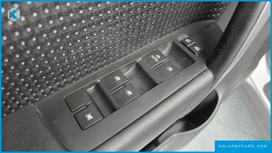 CHEVROLET (GM DAEWOO) CAPTIVA 2WD LS DELUXE PACK