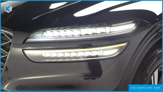GENESIS GV70 2.5T GASOLINE 2WD