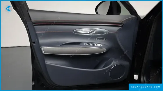 GENESIS GV70 2.5T GASOLINE 2WD
