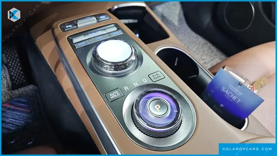 GENESIS GV70 2.5T GASOLINE 2WD