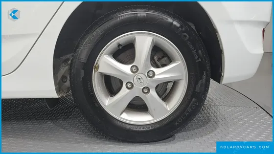 HYUNDAI ACCENT 1.4 VVT MODERN