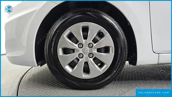 HYUNDAI ACCENT DIESEL 1.6 VGT SMART