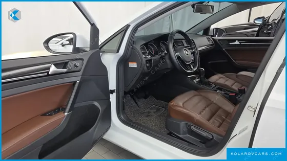 VOLKSWAGEN GOLF 2.0 TDI PREMIUM