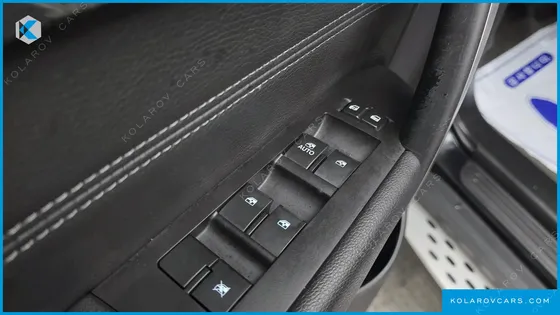 CHEVROLET (GM DAEWOO) CAPTIVA 2WD ADVENTURE PACKAGE