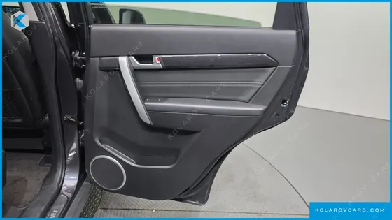 CHEVROLET (GM DAEWOO) CAPTIVA 2WD LT PREMIUM