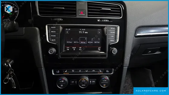 VOLKSWAGEN GOLF 2.0 TDI