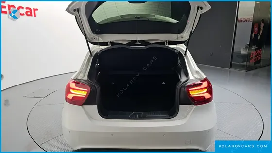 MERCEDES A-CLASS A200