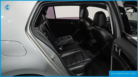 VOLKSWAGEN GOLF 2.0 TDI PREMIUM