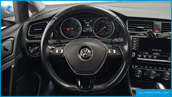 VOLKSWAGEN GOLF 2.0 TDI PREMIUM