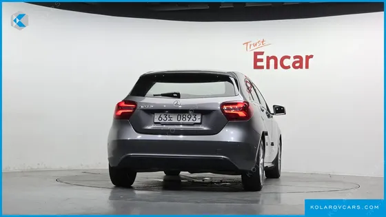 MERCEDES A-CLASS A200