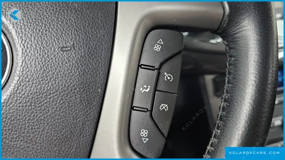 CHEVROLET (GM DAEWOO) CAPTIVA 4WD LT PREMIUM