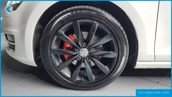 VOLKSWAGEN GOLF 2.0 TDI