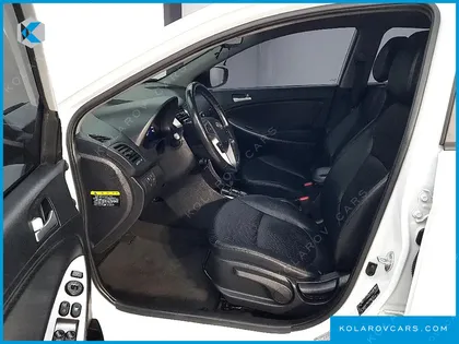 HYUNDAI ACCENT DIESEL 1.6 VGT PREMIUM