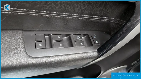 CHEVROLET (GM DAEWOO) CAPTIVA 2WD LT PREMIUM
