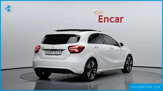 MERCEDES A-CLASS A200