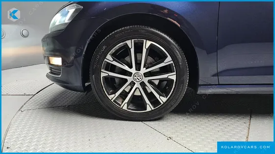 VOLKSWAGEN GOLF 2.0 TDI PREMIUM